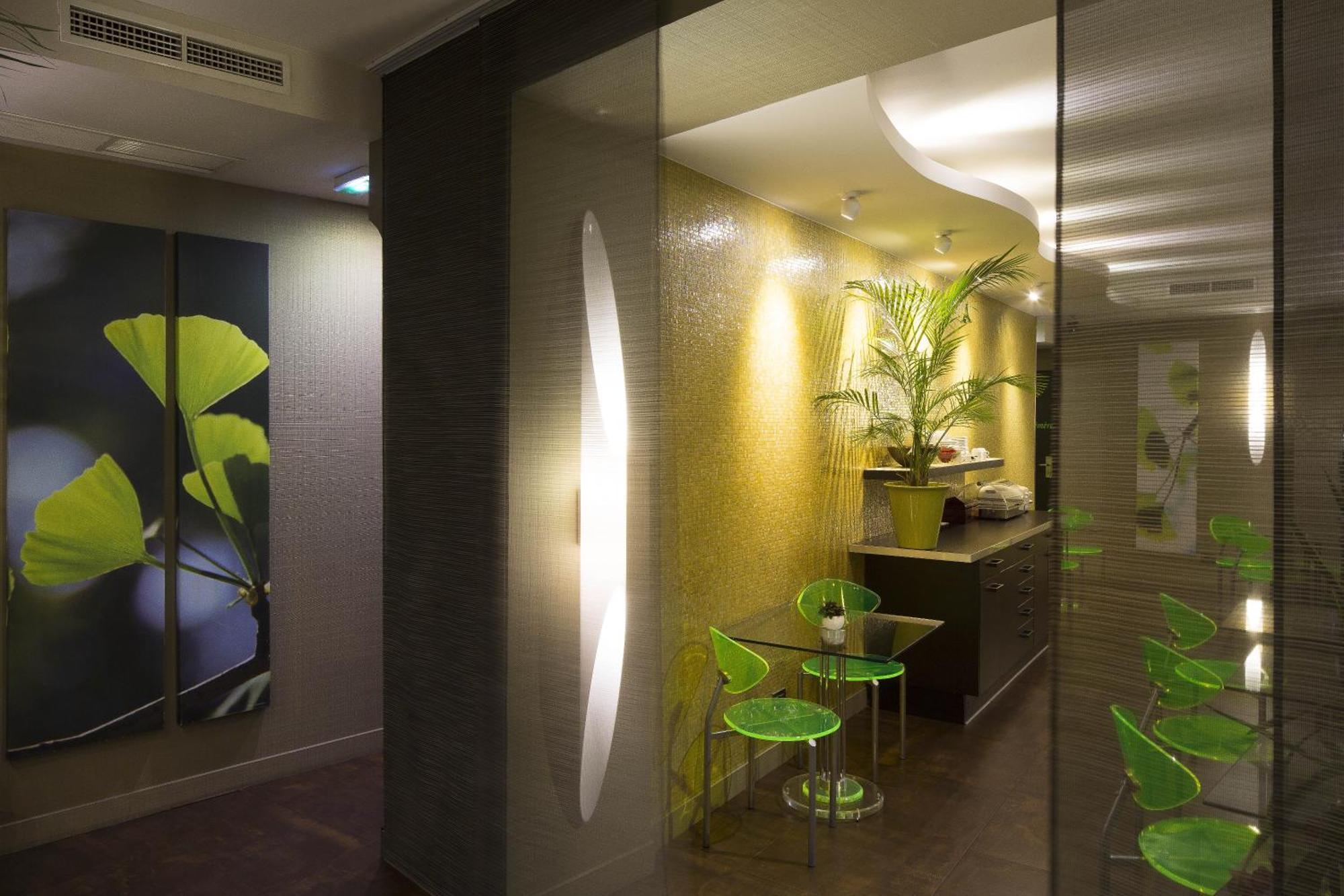 Hotel Le Fabe Париж Екстериор снимка