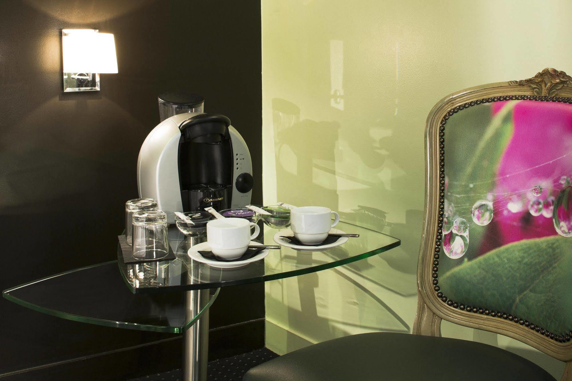 Hotel Le Fabe Париж Екстериор снимка
